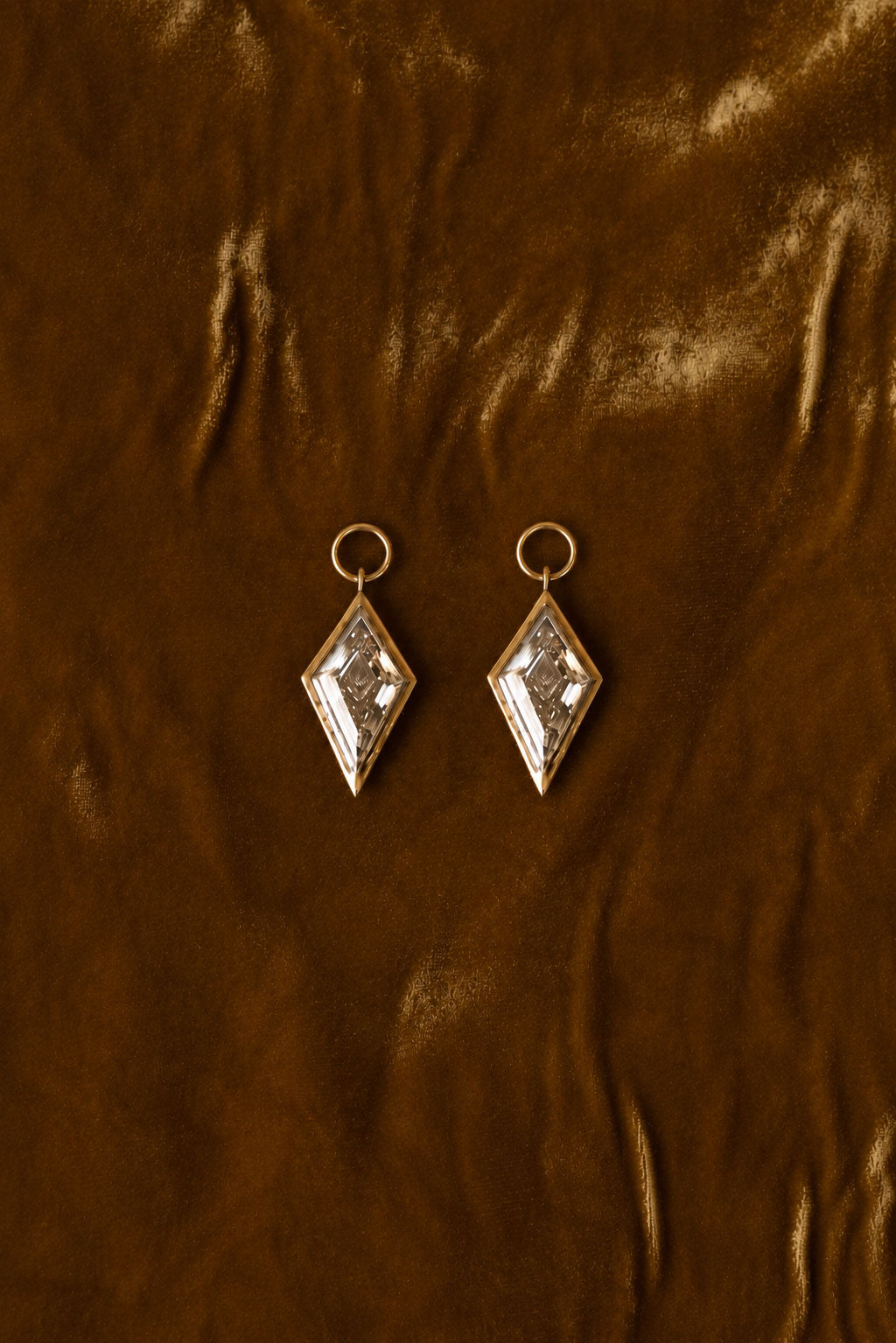 The Element Kite Pendant