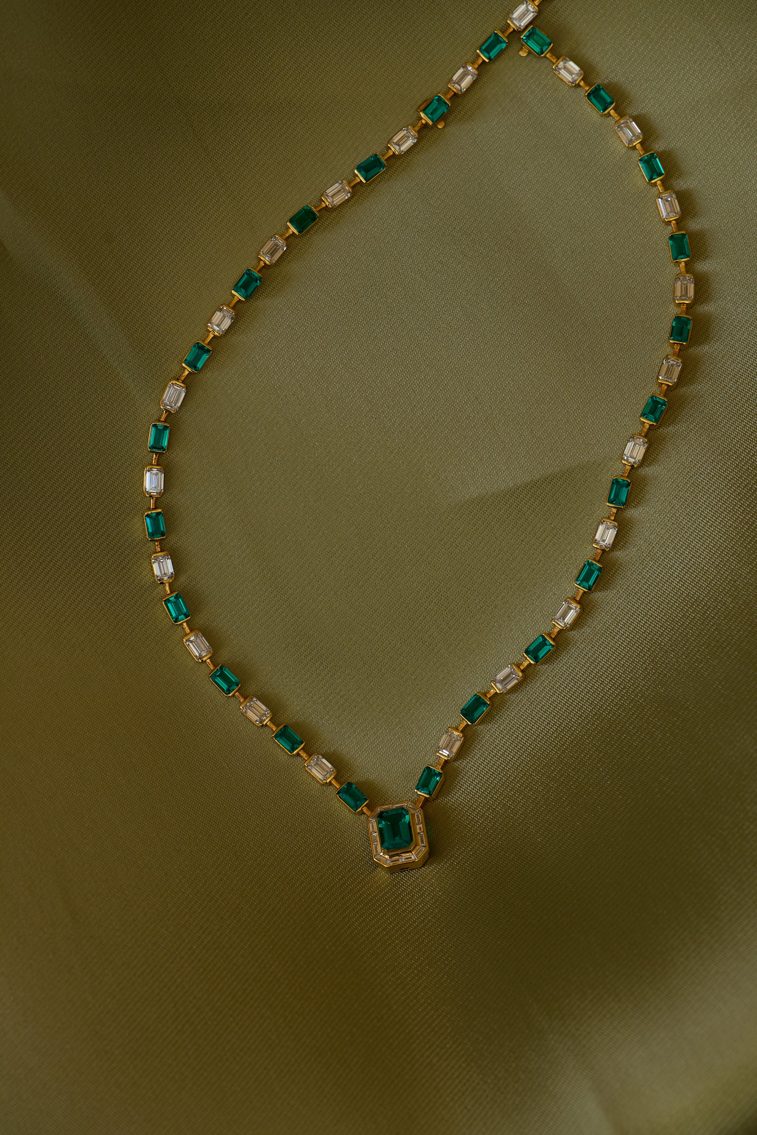 The Continuum Necklace